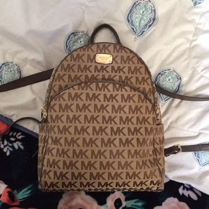 Authentic Michael Kors bag in good condition
